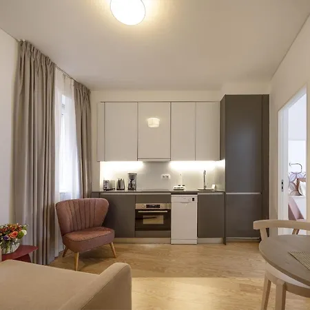 Serviced - Santos Apartment *